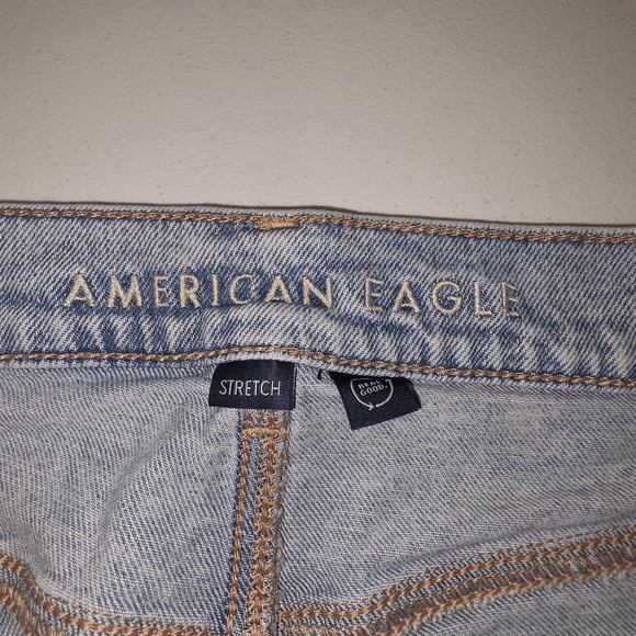 American Eagle Outfitters Distressed Super High Rise Ankle Straight Jeans Size 6 - Picture 5 of 11